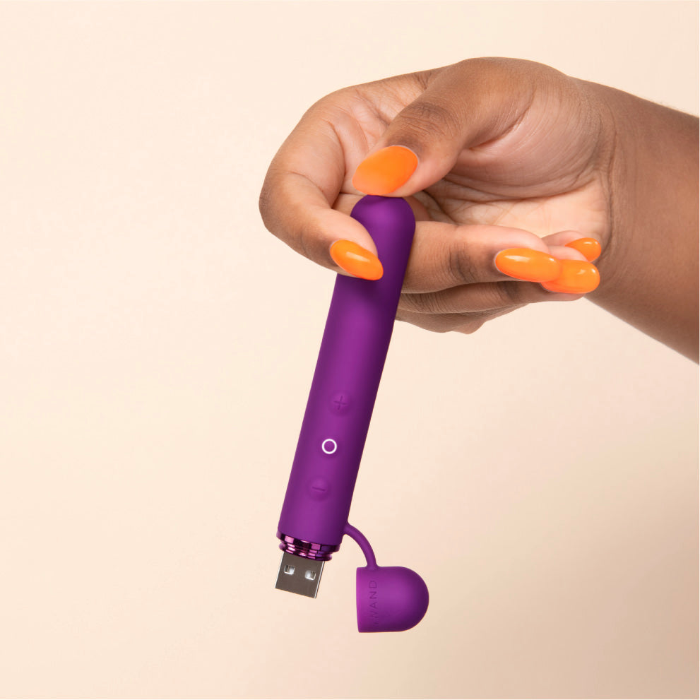 Le Wand Baton - Dark Cherry