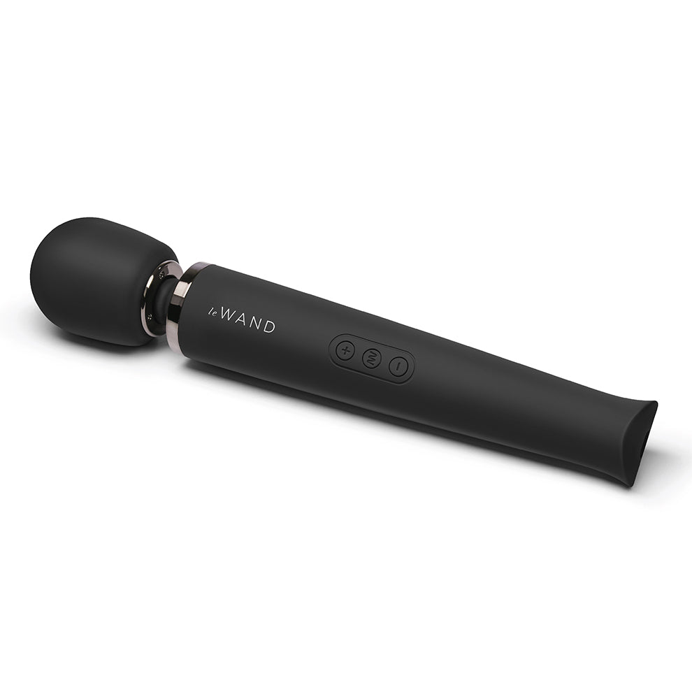 Le Wand Matte Black Rechargeable Massager