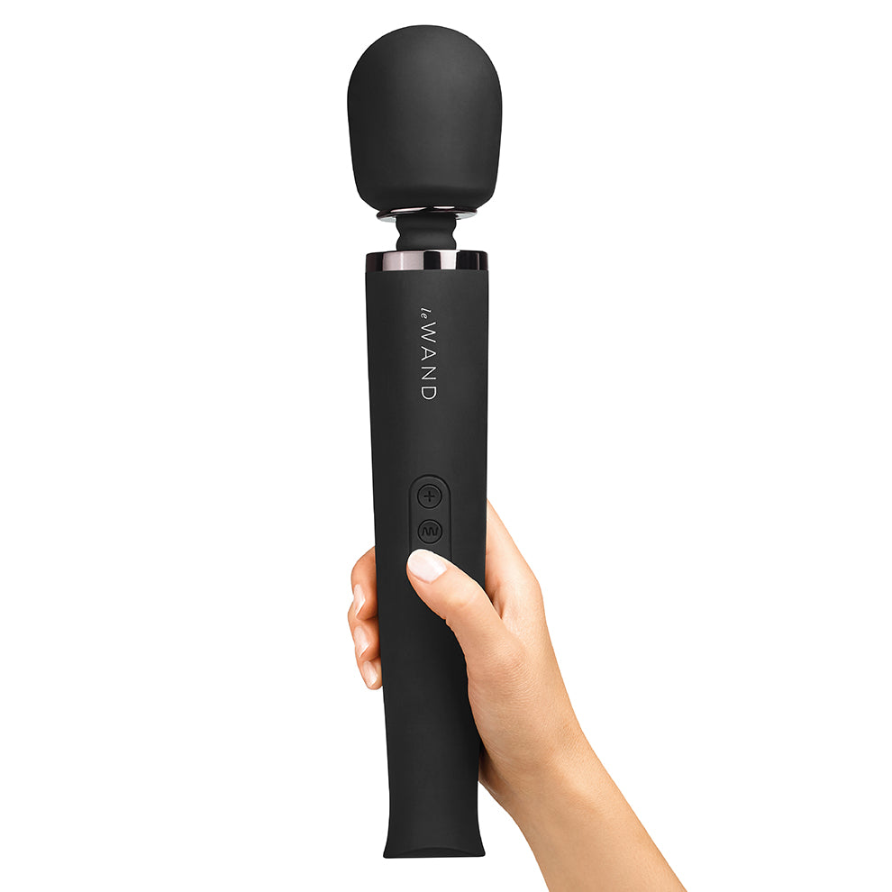 Le Wand Matte Black Rechargeable Massager